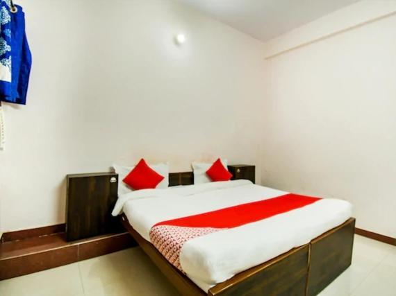 Oyo Hotel Radhe Krishna Marriage Hall Lucknow Exterior foto
